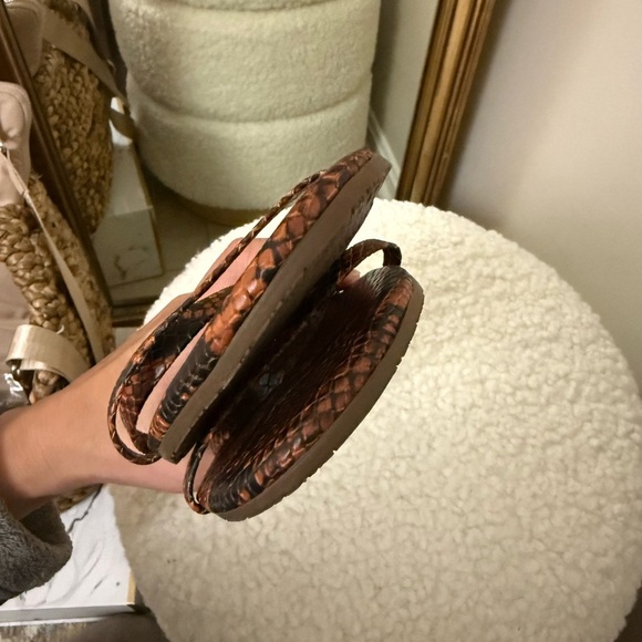 TKEES® & Madewell Gemma Vegan Leather Sandals Snake Embossed NEW w/o tags - Picture 6 of 7
